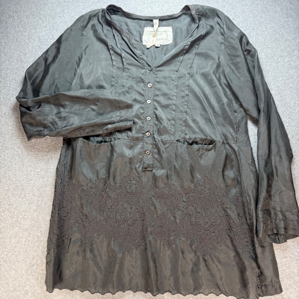 Vintage Johnny Was Silk Tunic Top Gray Embroidered Scalloped Hem Womens Small